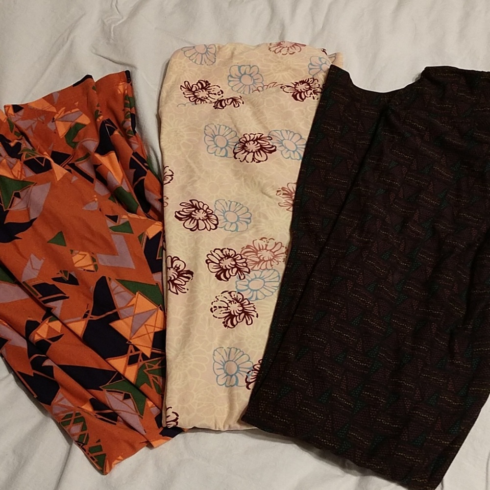 Lot of 3 lularoe leggings